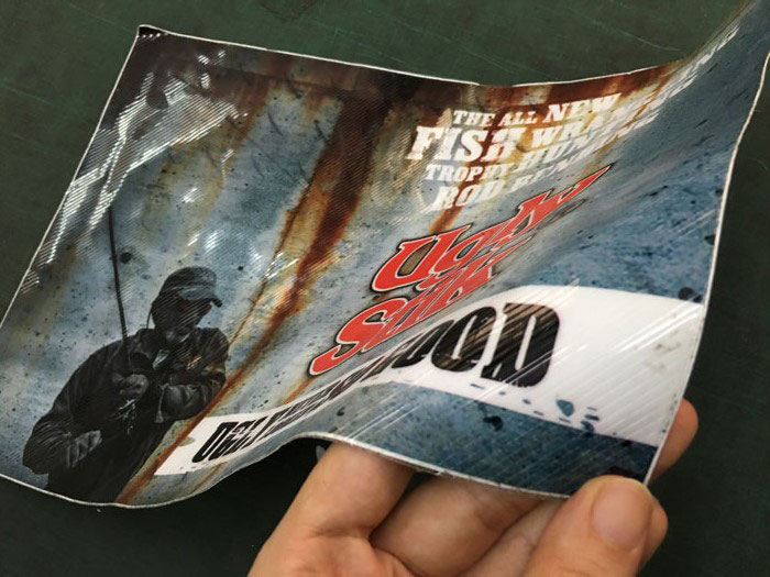 為國(guó)外客戶(hù)制作地貼廣告